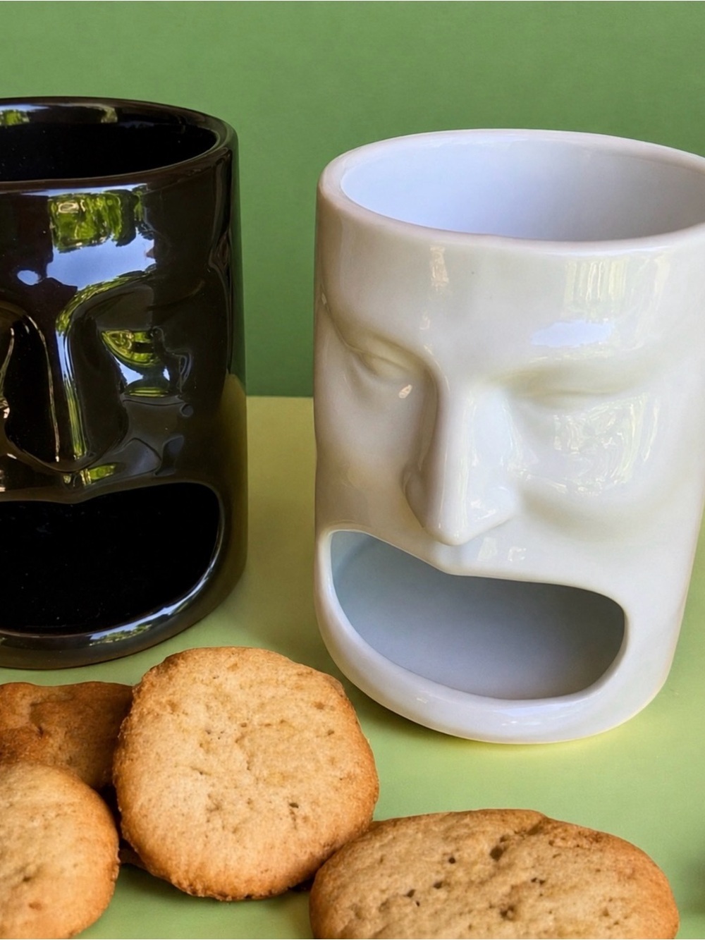 set of 2 BIA Cordon Bleu big mouth face ceramic mug cookies tea snack like new
